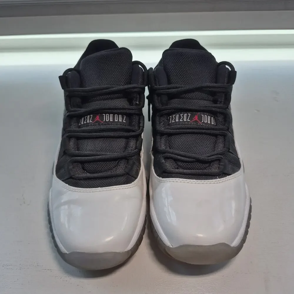 Nike Air Jordan 11 Retro Low GS Tuxedo 528896-110 Youth Size 5Y White Black